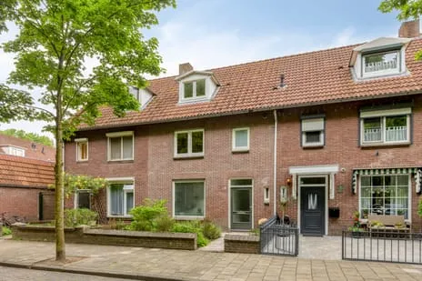Tussenwoning te koop: Obrechtlaan 38, Bennekel-Oost Eindhoven