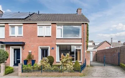 Twee-onder-één-kap te koop: Odradastraat 65, Eersel-kom en Lindeakkers Eersel