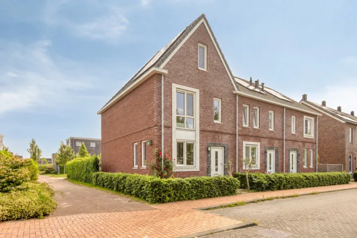 Hoekwoning te koop: Oebele Stellingwerfweg 9, Skoatterwald Heerenveen