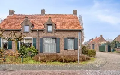 Twee-onder-één-kap te koop: Oegstgeestsestraat 16, Berlicum Berlicum