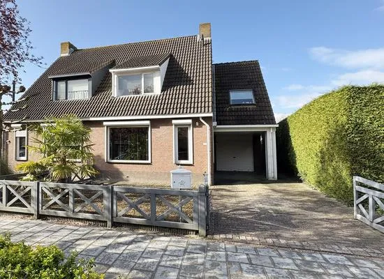 Twee-onder-één-kap te koop: Oesterzwam 17A, Standdaarbuiten Standdaarbuiten