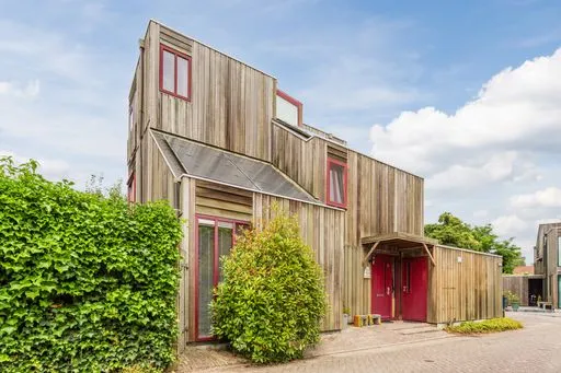 Hoekwoning te koop: Oevergriend 104, Kadegriend en Overgriend Almere