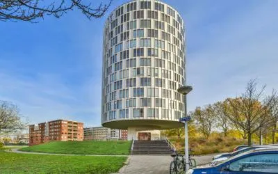 Appartement te koop: Oeverpad 202, Amsterdam