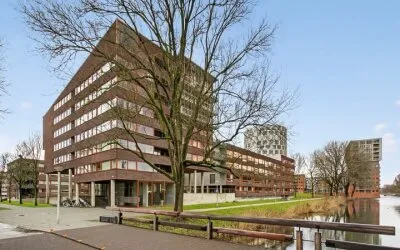 Appartement te koop: Oeverpad 412, Amsterdam