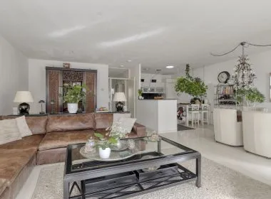 Appartement te koop: Oeverpad 506, Amsterdam