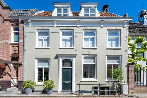 Tussenwoning te koop: Oeverstraat 19, Binnenstad Wijk Bij Duurstede
