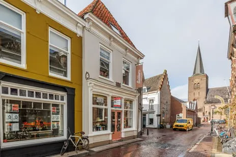 Terraced house for sale: Oeverstraat 2, Binnenstad Wijk Bij Duurstede