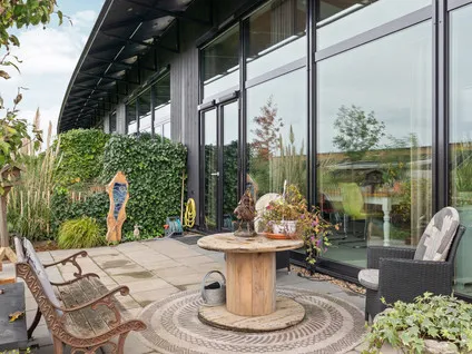Hoekwoning te koop: Oeverwalhof 2, Almere