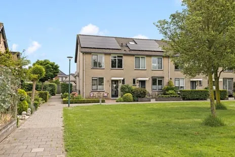 Corner house for sale: Oeverzegge 28, Benschop-Dorp Benschop