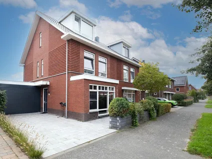 Tussenwoning te koop: Oeverzeggeweg 36, De Draai Noord Heerhugowaard