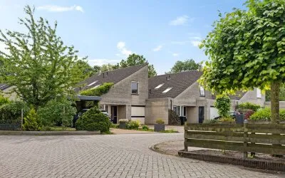 Tussenwoning te koop: Oeverzwaluw 17, Rietlanden Emmen