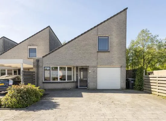Hoekwoning te koop: Oeverzwaluw 30, Rietlanden Emmen