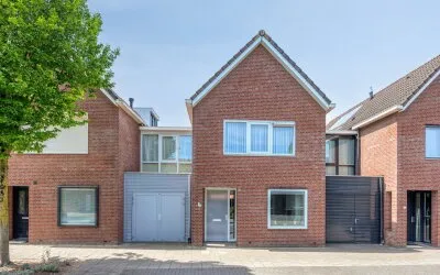 Tussenwoning te koop: Oijenseweg 20, Oorlogsheldenbuurt Oss