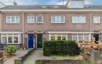 Tussenwoning te koop: Oisterwijksebaan 138, Armhoef Zuid Tilburg