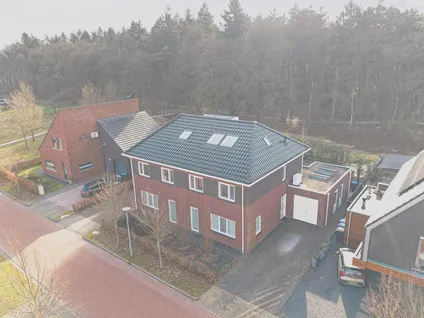 Twee-onder-één-kap te koop: Okster 30, Roden West Roden
