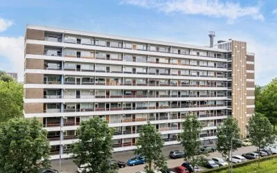 Appartement te koop: Oldegaarde 826, Pendrecht Rotterdam