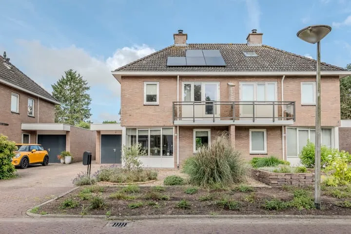 Semi-detached for sale: Oldenhof 9, De Wijk De Wijk