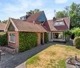Twee-onder-één-kap te koop: Oldenzaalsestraat 1155, Enschede