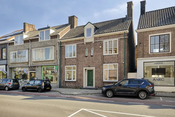 Hoekwoning te koop: Oldenzaalsestraat 120, De Laares Enschede