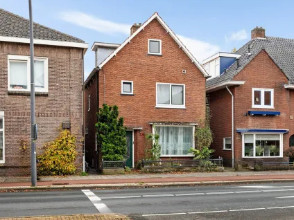Tussenwoning te koop: Oldenzaalsestraat 230, Noord Hengelo