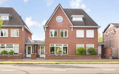 Tussenwoning te koop: Oldenzaalsestraat 240, Noord Hengelo