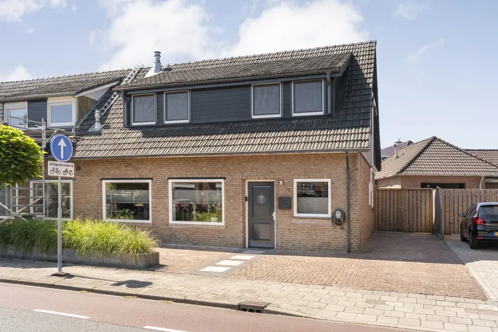Twee-onder-één-kap te koop: Oldenzaalsestraat 55, Losser-West Losser