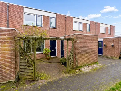Tussenwoning te koop: Oldewierde 158, Almere