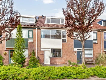 Tussenwoning te koop: Oleander 9, Opstal Naaldwijk