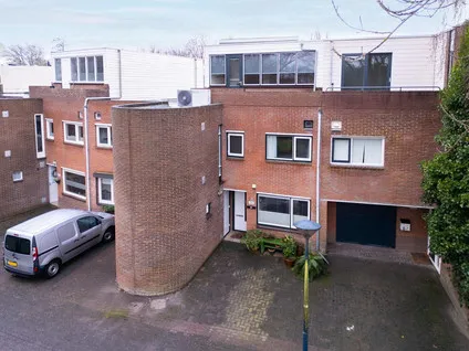 Tussenwoning te koop: Oliemolen 212, Grote Waal - Buurt 13 07 Hoorn