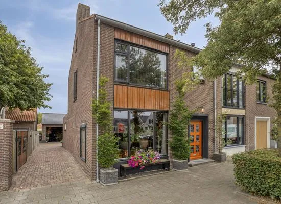Twee-onder-één-kap te koop: Oliemolenstraat 5, Klundert Klundert