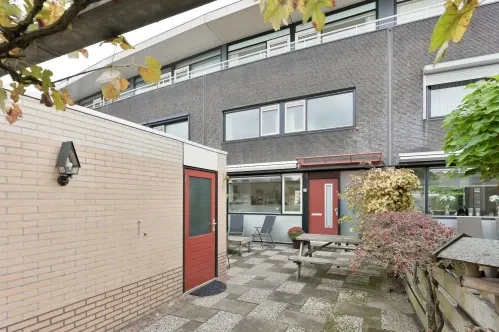 Tussenwoning te koop: Olieslager 14, Buitenhof-Midden-West Leiderdorp