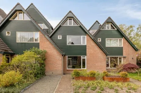 Tussenwoning te koop: Olieslager 4, De Leeuwerik Best