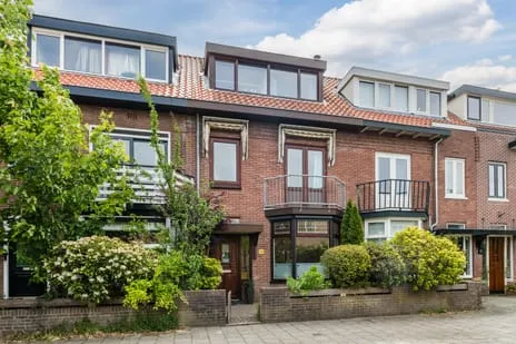 Tussenwoning te koop: Olmenstraat 70, Bomenbuurt-west Haarlem