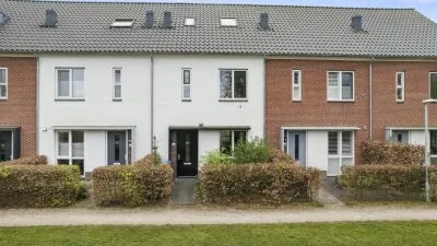 Tussenwoning te koop: Oltmanshof 36, De Lors Barneveld