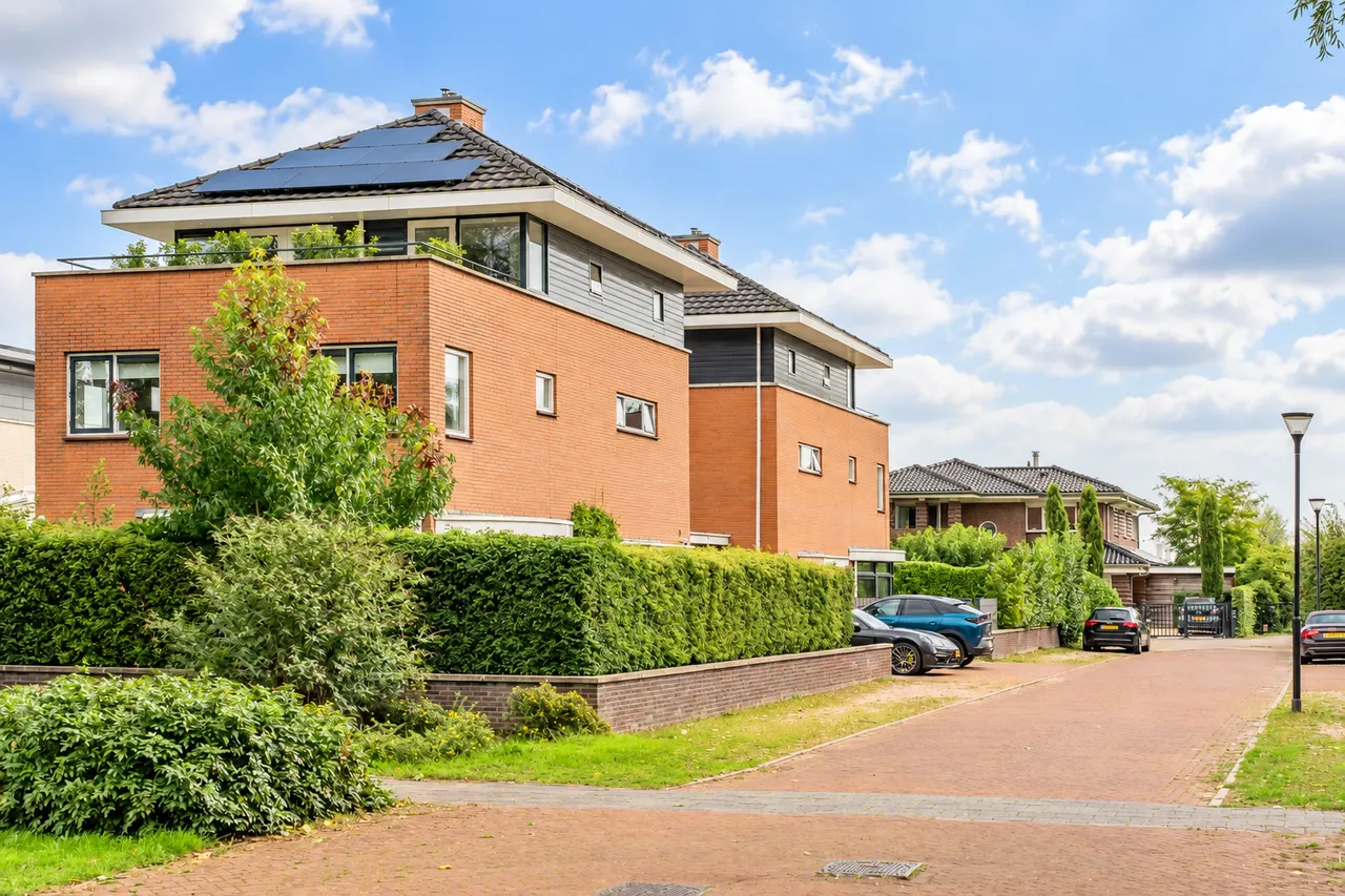 Tussenwoning te koop: Olympiadelaan 19, Amstelveen