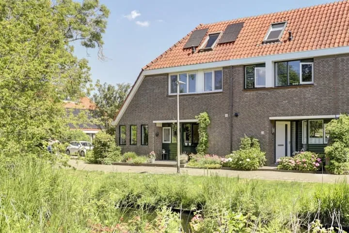 Tussenwoning te koop: Omloop 16, Oostpolderwijk Waddinxveen