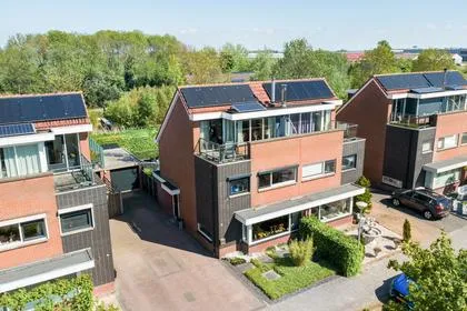 Twee-onder-één-kap te koop: Onder Zeil 22, Enkhuizen