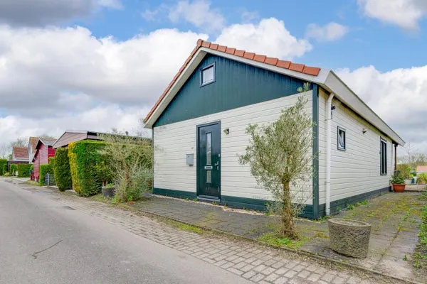 Vrijstaande woning te koop: Onderdijk 245-043, Wervershoof Onderdijk Wervershoof