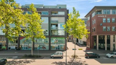 Apartment for sale: Onderwijsboulevard 166, Paleiskwartier 'S-Hertogenbosch