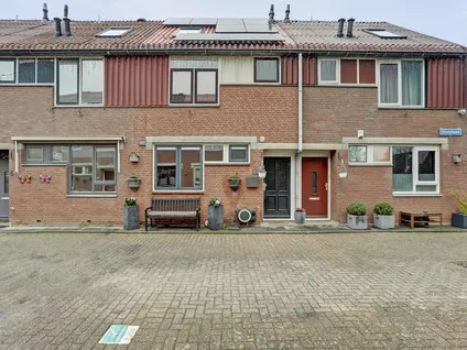 Tussenwoning te koop: Onsteinpad 3, Rotterdam