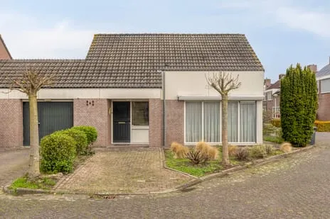 Tussenwoning te koop: Onze Lieve Vrouweschutsstraat 8, Vlijmen-Dorp Vlijmen
