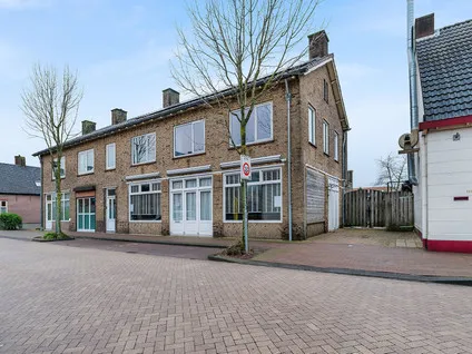 Twee-onder-één-kap te koop: Onze Lieve Vrouwestraat 112, Zegge