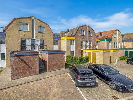 Appartement te koop: Ooghduyne 329, Ooghduyne Julianadorp