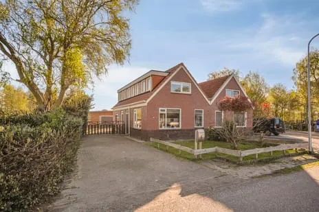 Twee-onder-één-kap te koop: Oogstlaan 6, Oude Pekela Oude Pekela
