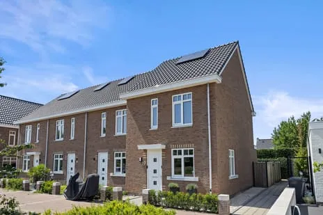 Corner house for sale: Ooievaar 19, Esch Esch