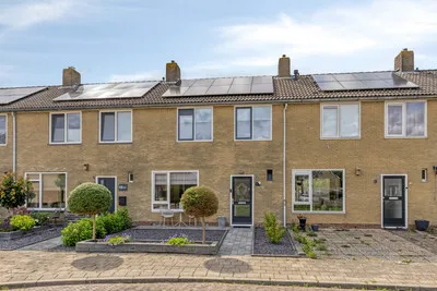 Tussenwoning te koop: Ooievaarshof 17, Kollum Kollum
