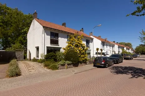 Twee-onder-één-kap te koop: Oortveldlaan 9, Bloemenbuurt Ede