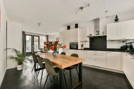Tussenwoning te koop: Oossaander Hoop 14, Kadoelen Amsterdam