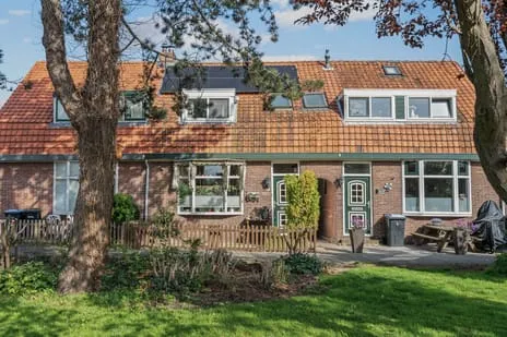 Tussenwoning te koop: Oost-Indischekade 4, Wormerveer