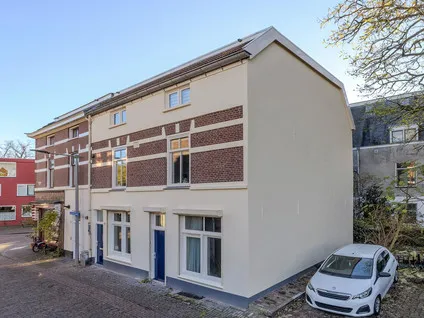 Tussenwoning te koop: Oost-Peterstraat 7, Klarendal-Noord Arnhem